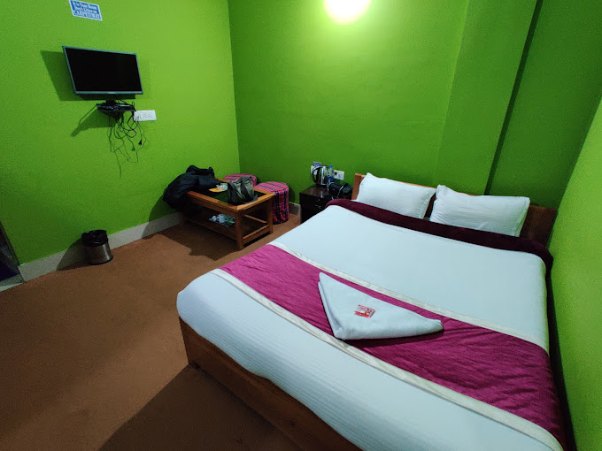 Lungta Residency Bomdila/Hotel Green View Bomdila or Similar