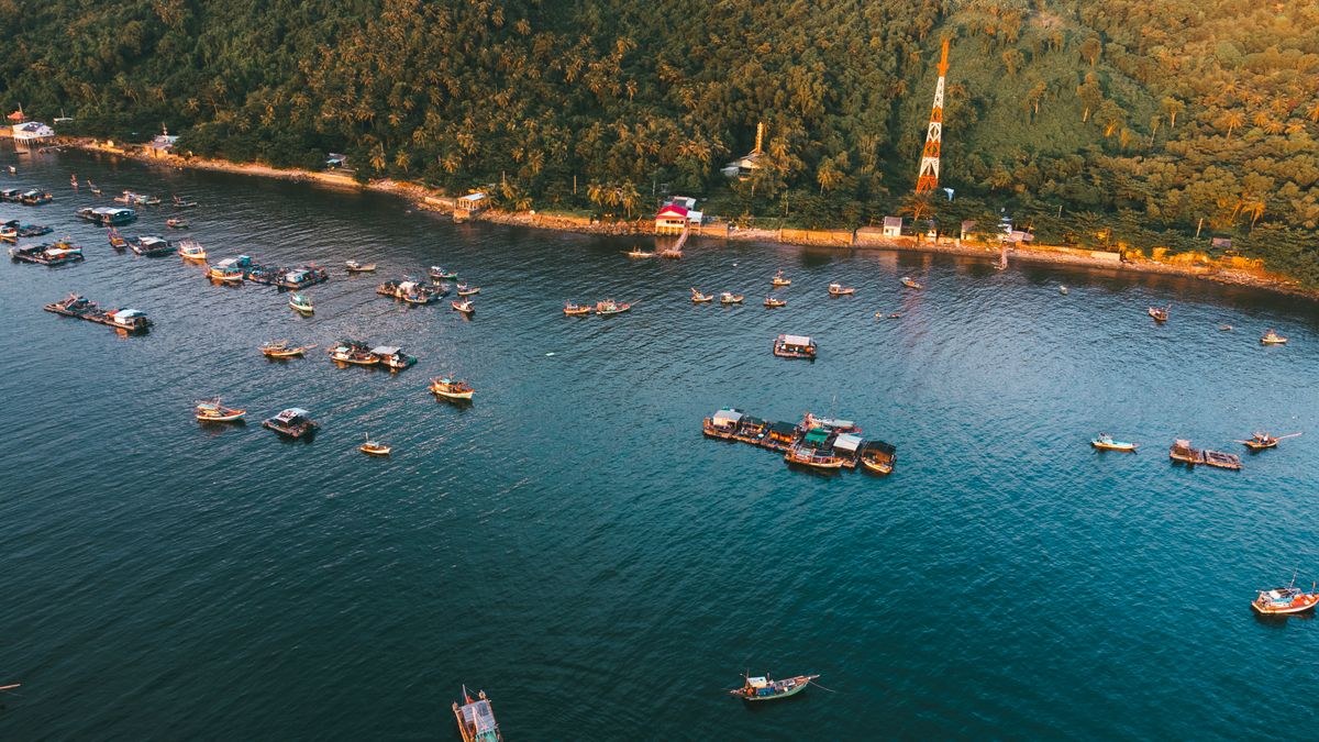 Phu Quoc Tour Package 5 Nights 6 Days-VinWonders, Safari & Island Tour